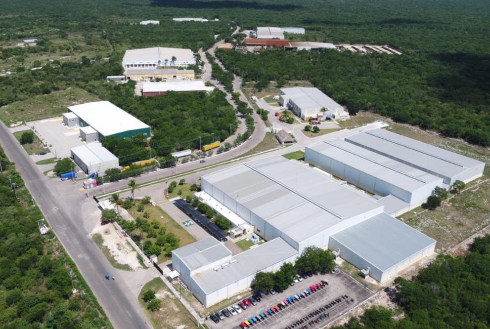 Naves y vialidades del Parque Industrial Umán